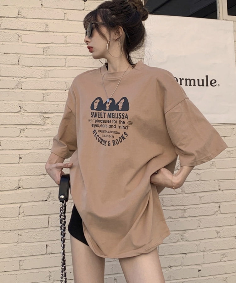 オーバーサイズ ドロップショルダーTシャツ