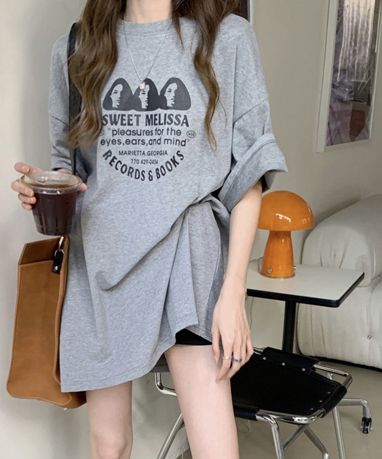 オーバーサイズ ドロップショルダーTシャツ