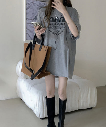 オーバーサイズ ドロップショルダーTシャツ